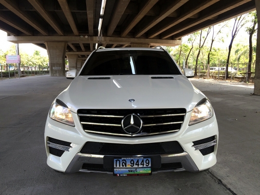 BENZ ML 250 CDI ปี 2012 รถมือเดียวป้ายแดง สภาพใหม่มาก อุปกรณ์ครบ พร้อมโอน BENZ ML 250 CDI ปี 2012 รถมือเดียวป้ายแดง สภาพใหม่มาก อุปกรณ์ครบ พร้อมโอน