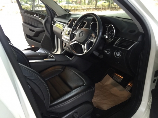 BENZ ML 250 CDI ปี 2012 รถมือเดียวป้ายแดง สภาพใหม่มาก อุปกรณ์ครบ พร้อมโอน BENZ ML 250 CDI ปี 2012 รถมือเดียวป้ายแดง สภาพใหม่มาก อุปกรณ์ครบ พร้อมโอน