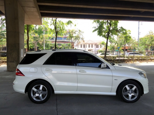 BENZ ML 250 CDI ปี 2012 รถมือเดียวป้ายแดง สภาพใหม่มาก อุปกรณ์ครบ พร้อมโอน BENZ ML 250 CDI ปี 2012 รถมือเดียวป้ายแดง สภาพใหม่มาก อุปกรณ์ครบ พร้อมโอน