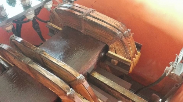 *** ขอบคุณผู้ซื้อ&amp;พี่เสือครับ!! *** พลังหน้าทอง MOD 300 ใช้ไฟ 3 ระบบ. 220/380/440V. เจ้าของเดิมดูแลดีสภาพเทพคัดมาด้วยใจ!!