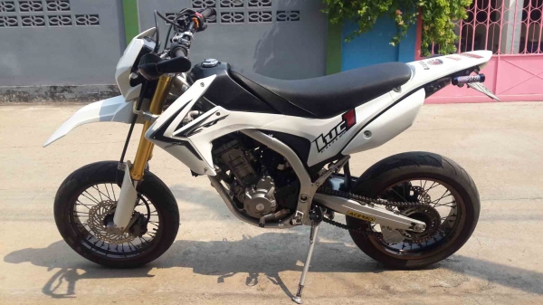 HONDA CRF250 ปี 2012 แต่งโมตาด สวยๆครับ