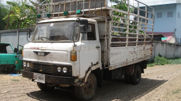HINO KM350 เครื่อง110แรง รถใช้งานได้ปกติ ไว้ใช้ในไร่ในสวน ราคาถูกกว่าอีแต๋น