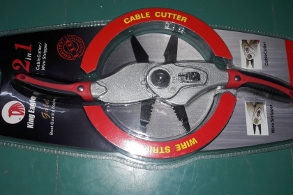 ขายคีมปอกและตัดสายไฟAUTO King Eagle. Made in Taiwan.