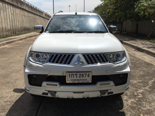 ท็อปสุดของรุ่น Mitsubishi Pajero 2.5GT NAVI 4WD ปี 2013 รถมือเดียวป้ายแดง ไมล์แท้ 56.xxx km ไม่เคยชนไม่เคยเครม อุปกรณ์ครบ พร้อมโอน