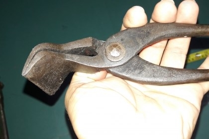 ขายคีมคีบงานเก่าญี่ปุ่นเหล็กดี ตัวใหญ่ น้ำหนักดี ยาว10" งานดีๆ