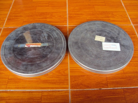 ขายจอหนังแบบพกพา กับ ฟีล์มหนัง 8 มิล สนใจ 0848771379  ID...khonkabin