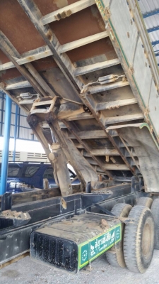 ขายรถสิบล้อดัมพ์ ISUZU DECA EURO2 เครื่อง 200 แรง ปี 47 เจ้าของซื้อป้ายแดงมือเดียว แชสซีสวย ยางดี แอร์พร้อม ทะเบียนพร้อม ขายรถสิบล้อดัมพ์ ISUZU DECA EURO2 เครื่อง 200 แรง ปี 47 เจ้าของซื้อป้ายแดงมือเดียว แชสซีสวย ยางดี แอร์พร้อม ทะเบียนพร้อม