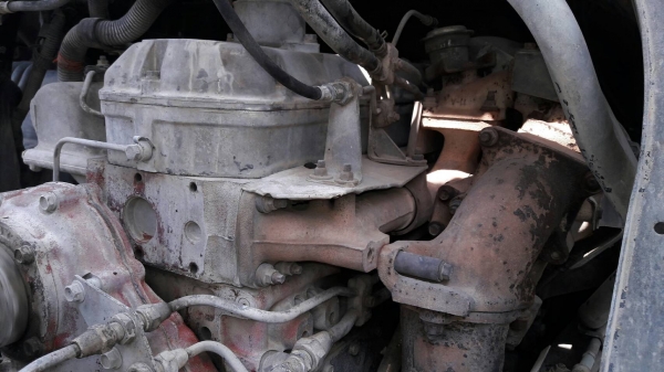 รถสภาพสวยๆ 10 ล้อ โม่ปูน