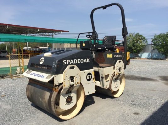 ขายรถBomagรุ่นBW125ADHนำเข้าจากญี่ปุ่น ไม่เคยใช้งานในไทย มีเอกสารพร้อมจดทะเบียน น้ำหนัก3.6ตันหน้าเหล็กหลังเหล็ก  บดอัดสั่นสเทือนได้ทั้ง2ล้อ เอวออ่น  เครื่องยนต์ดีเซล3สูบ สภาพดีพร้อมใช้งาน มีให้เลือกหลายคันหลายขนาด