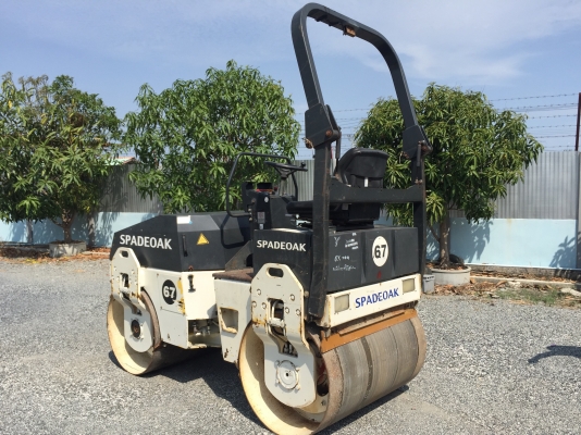 ขายรถBomagรุ่นBW125ADHนำเข้าจากญี่ปุ่น ไม่เคยใช้งานในไทย มีเอกสารพร้อมจดทะเบียน น้ำหนัก3.6ตันหน้าเหล็กหลังเหล็ก  บดอัดสั่นสเทือนได้ทั้ง2ล้อ เอวออ่น  เครื่องยนต์ดีเซล3สูบ สภาพดีพร้อมใช้งาน มีให้เลือกหลายคันหลายขนาด