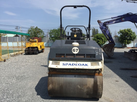 ขายรถBomagรุ่นBW125ADHนำเข้าจากญี่ปุ่น ไม่เคยใช้งานในไทย มีเอกสารพร้อมจดทะเบียน น้ำหนัก3.6ตันหน้าเหล็กหลังเหล็ก  บดอัดสั่นสเทือนได้ทั้ง2ล้อ เอวออ่น  เครื่องยนต์ดีเซล3สูบ สภาพดีพร้อมใช้งาน มีให้เลือกหลายคันหลายขนาด