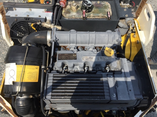 ขายรถBomagรุ่นBW125ADHนำเข้าจากญี่ปุ่น ไม่เคยใช้งานในไทย มีเอกสารพร้อมจดทะเบียน น้ำหนัก3.6ตันหน้าเหล็กหลังเหล็ก  บดอัดสั่นสเทือนได้ทั้ง2ล้อ เอวออ่น  เครื่องยนต์ดีเซล3สูบ สภาพดีพร้อมใช้งาน มีให้เลือกหลายคันหลายขนาด