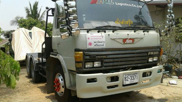 ขายหัวลาก2เพลา เครื่อง260แรง EK100 รถสวยสภาพดี เครื่องดี ช่วงล่างดี แอร์เย็น เอกสารพร้อมโอน สนใจโทร 090-8588220คุณนะ 093-3258446คุณบิว หรือเข้าดูสินค้าอื่นๆได้ที่ www.narong2truck.com หรือ www.truck.in.th/498 หรือเพจFacebook ณรงค์ ซื้อขายรถมือสอง (เว็บไซต