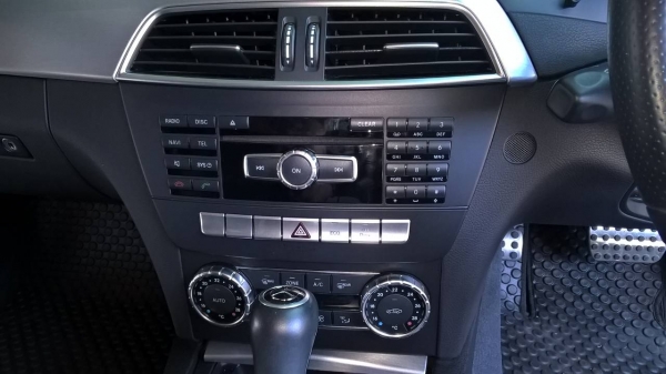 Benz C180 ปี 2556/2013 ตัว Top