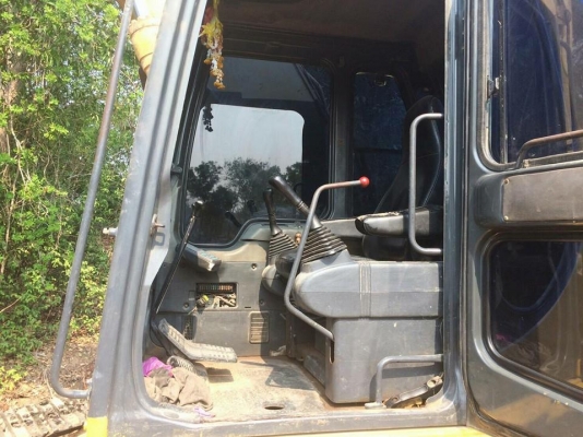 ขายแบคโค PC200-6 รถสวยไฟฟ้าเต็ม ช่วงล่างดี แอร์เย็น เอกสารใบอินวอย สนใจโทร 090-8588220คุณนะ 093-3258446คุณบิว หรือเข้าดูสินค้าอื่นๆได้ที่ www.narong2truck.com หรือ www.truck.in.th/498 หรือเพจFacebook ณรงค์ ซื้อขายรถมือสอง (เว็บไซต์ส่วนตัว) หรือFacebook คุ