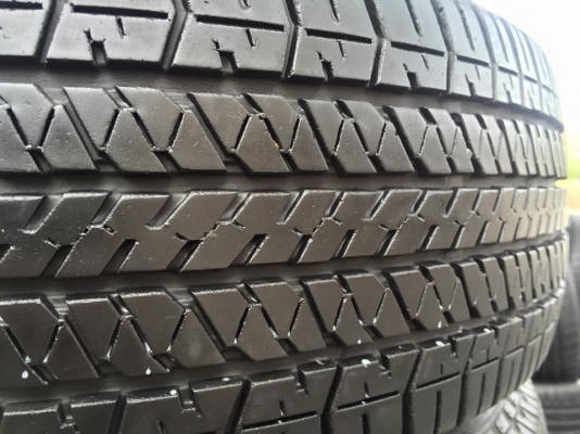 ขายยาง BRIDGESTONE DUELER H/T 684 II 265-65-17 ปี13 ดอกหนา ไม่มีปะ ไม่มีตำหนิ สภาพสวย ชุดละ 5,500 บาท