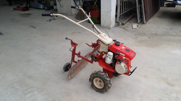 รถไถเดินตาม SHIBAURA รุ่น KB240   ขนาด 2.4 แรง เก่าญี่ปุ่น  มีที่เกลี่ยดิน