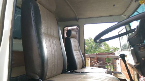 สิบล้อมือสอง สิบล้อมือสอง