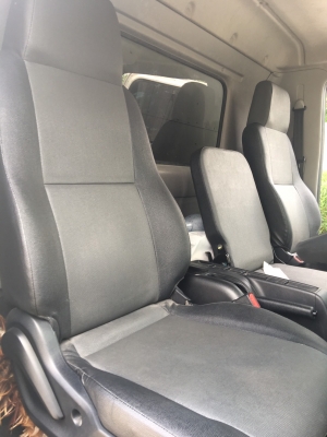 ขายดาวน์รถ6ล้อฮีโน่ตู้ยาว6.5ม.ปี58ราคา300,000บาท