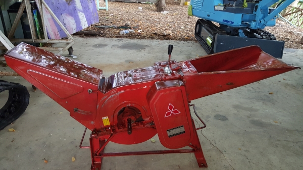 เครื่องย่อยกิ่งไม้ mitsu