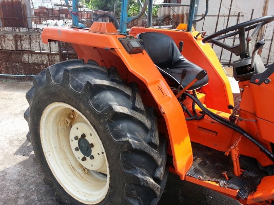 คูโบต้า L1-26 4 WD ใบมีด  ผาน 5  พวงมาลัยเพาเวอร์