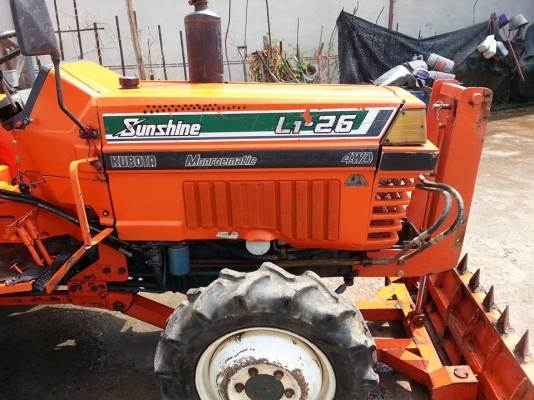 คูโบต้า L1-26 4 WD ใบมีด  ผาน 5  พวงมาลัยเพาเวอร์