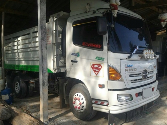 HINO 6 ล้อ ดัมพ์ ดัมพ์สามมิตร รถปีจดทะเบียน 2555 145 แรงม้า