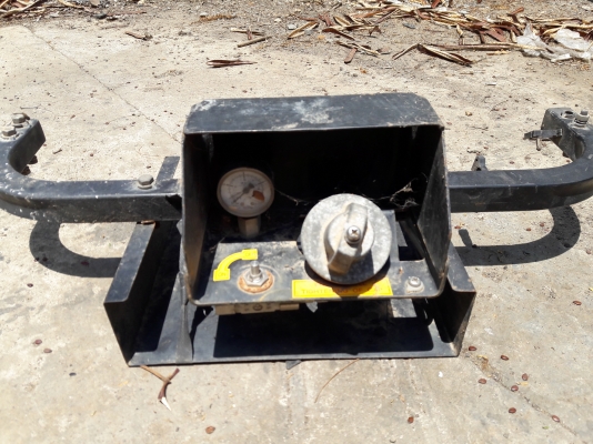 ชุดหัวเติมแก๊ส NGV. พร้อมเกท์วัดแรงดัน พร้อมขา ทั้งชุด ของTATA