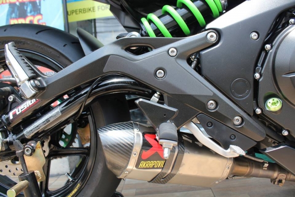 ER6n ปี2014(ABS) ของแต่งเยอะ รถสวยไม่ล้มชน 199,000