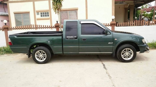 ขายรถกระบะ ดาก้อนปี40 SLX2500 หน้าหลังเดิม รถสวยสภาพดี ภายในสวย แอร์เย็น เอกสารพร้อมโอน ราคา175,000 สนใจโทร 090-8588220คุณนะ 093-3258446คุณบิว หรือเข้าดูสินค้าอื่นๆได้ที่ www.narong2truck.com หรือ www.truck.in.th/498 หรือเพจFacebook ณรงค์ ซื้อขายรถมือสอง