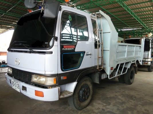 HINO FD3H 6 ล้อ ดั้มพ์ เครื่อง HO7D 195 แรง 6 สูบ สภาพสวยๆ