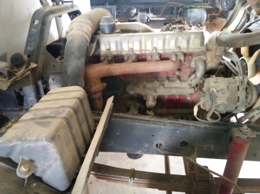 HINO FD3H 6 ล้อ ดั้มพ์ เครื่อง HO7D 195 แรง 6 สูบ สภาพสวยๆ