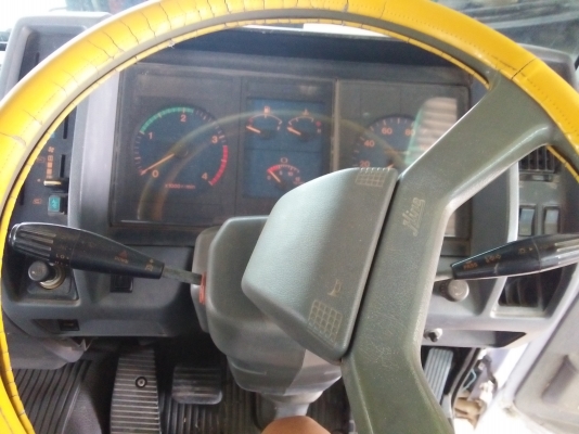 HINO FD3H 6 ล้อ ดั้มพ์ เครื่อง HO7D 195 แรง 6 สูบ สภาพสวยๆ