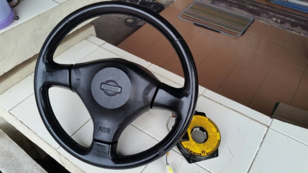 พวงมาลัย Toyota Nissan เก่าญี่ปุ่น ใส่ได้ทั้งรถมี Airbag และไม่มี Airbag พวงมาลัย Toyota Nissan เก่าญี่ปุ่น ใส่ได้ทั้งรถมี Airbag และไม่มี Airbag