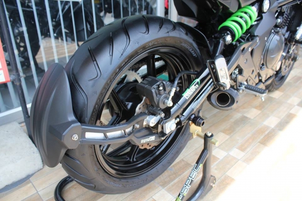 KAWASAKI ER6n ปี2014(ABS) 2,xxx KMเหมือนใหม่ป้ายแดง 199,000 KAWASAKI ER6n ปี2014(ABS) 2,xxx KMเหมือนใหม่ป้ายแดง 199,000