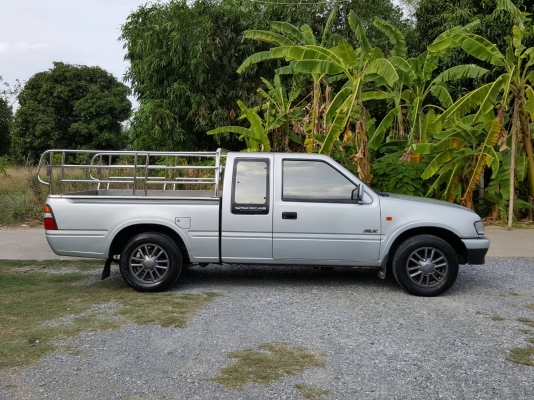 รถมือเดียว เกียรออโต้ เครื่องเดิม2800 สีเดิมทั้งคันไม่เคยทำสี รถมือเดียว เกียรออโต้ เครื่องเดิม2800 สีเดิมทั้งคันไม่เคยทำสี