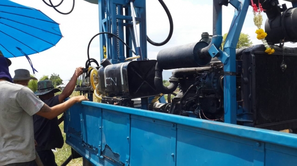 ขายเครื่องเจาะน้ำ พร้อมรถTOYOTA BU 3000 พร้อมก้านเจาะ 100 เมตร อุปกรณ์ครบ ต่อรองราคาได้ ขายเครื่องเจาะน้ำ พร้อมรถTOYOTA BU 3000 พร้อมก้านเจาะ 100 เมตร อุปกรณ์ครบ ต่อรองราคาได้