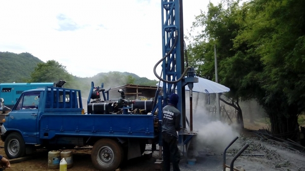 ขายเครื่องเจาะน้ำ พร้อมรถTOYOTA BU 3000 พร้อมก้านเจาะ 100 เมตร อุปกรณ์ครบ ต่อรองราคาได้ ขายเครื่องเจาะน้ำ พร้อมรถTOYOTA BU 3000 พร้อมก้านเจาะ 100 เมตร อุปกรณ์ครบ ต่อรองราคาได้