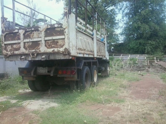 ขายด่วน ไอ้หลง MITSUBISHI FN527TD5XXX เพลาเดียว เดิมทีสองเพลา หกเกียร์ เบรคทริฟฟี่ เครื่อง195 แรง คัชชีสวยยางพร้อมใช้งาน ภาษีเต็ม เอกสารเล่มทะเบียน พร้อมโอน