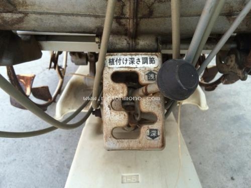 รถปลูกข้าวดำนาเดินตาม MITSUBISHI  MP260 รหัสสินค้า : 80903768  www.nihonmono.com