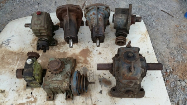 ขาย มอเตอร์เกียร์ทด จำนวนมาก เฟืองเกียร์ทด เก่าญี่ปุ่น มีหลายขนาด ราคา 2,500 - 4,800 บาท ขาย มอเตอร์เกียร์ทด จำนวนมาก เฟืองเกียร์ทด เก่าญี่ปุ่น มีหลายขนาด ราคา 2,500 - 4,800 บาท