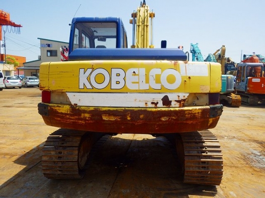 ขายรถขุดเก่าญี่ปุ่น kobelco sk120-1มาร์คทรี รถมาถึงเมืองไทยเร็วๆนี้ สนใจติดต่อสอบถาม 092-3309229 อีด