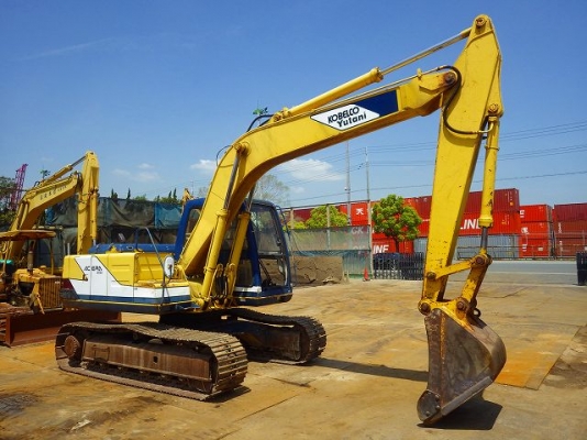 ขายรถขุดเก่าญี่ปุ่น kobelco sk120-1มาร์คทรี รถมาถึงเมืองไทยเร็วๆนี้ สนใจติดต่อสอบถาม 092-3309229 อีด
