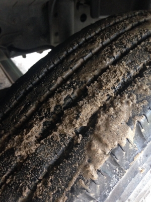 รถฮีโน่ 6 ล้อดั้ม FC9J  175 แรงม้า. ปี 53. ,  ( รถวิ่ง 3xx,xxx กม. )     สนใจติดต่อ  081 - 6079515