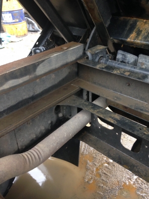 รถฮีโน่ 6 ล้อดั้ม FC9J  175 แรงม้า. ปี 53. ,  ( รถวิ่ง 3xx,xxx กม. )     สนใจติดต่อ  081 - 6079515