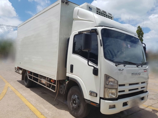 รถอีซูซุ 6 ล้อ NPR 150 แรงม้า. ปี 53. , ( ** ขาย หัว , คัชซี. )     สนใจติดต่อ  081 - 6079515