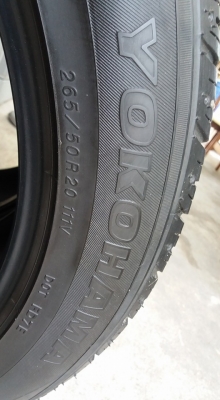 ขายยาง Yokohama Parada  265/50/20 ปี 14 หนึ่งคู่