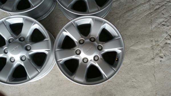 อิซูซุ 1.9 ขอบ16 สวยๆ