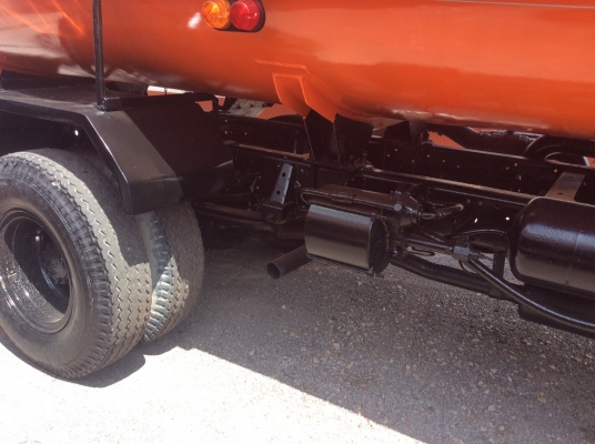 ISUZU 6ล้อรถน้ำ  NPR (130แรง) เครื่องดี ยางดี ครัทซีสวย ขาย 570,000 บาท ศุภากร 081-1903107 , 081-4252943