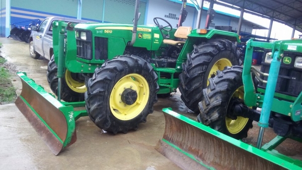 ขายด่วน จอนเดียร์ 5610 รุ่น75 แรงม้า ใหม่มากๆ